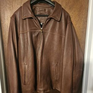 Wilson's Men's brown leather coat